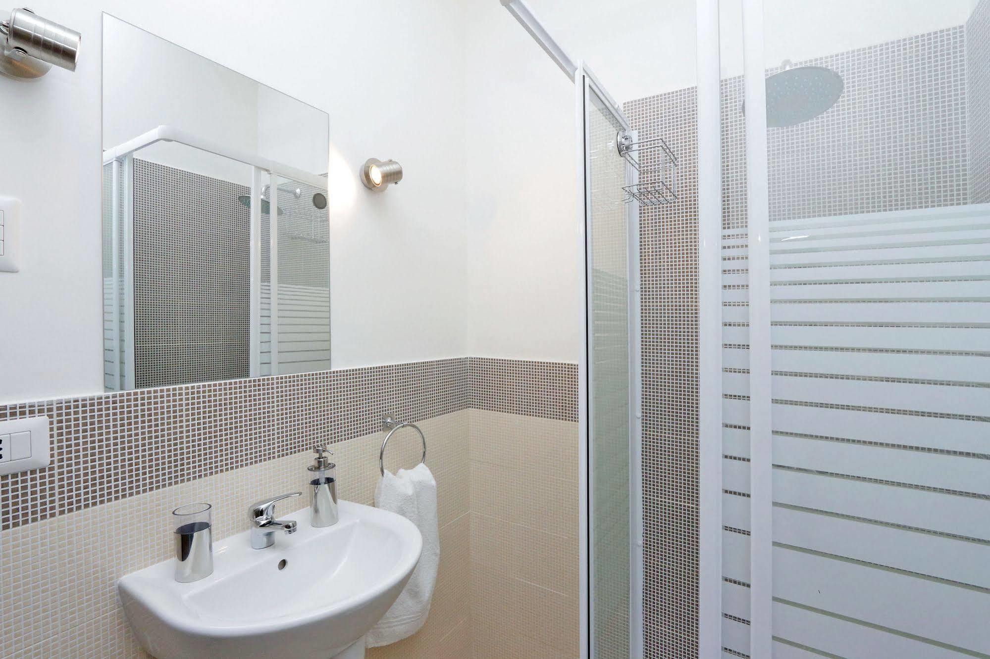 San Pietro Stazione Guesthouse Roma Ngoại thất bức ảnh