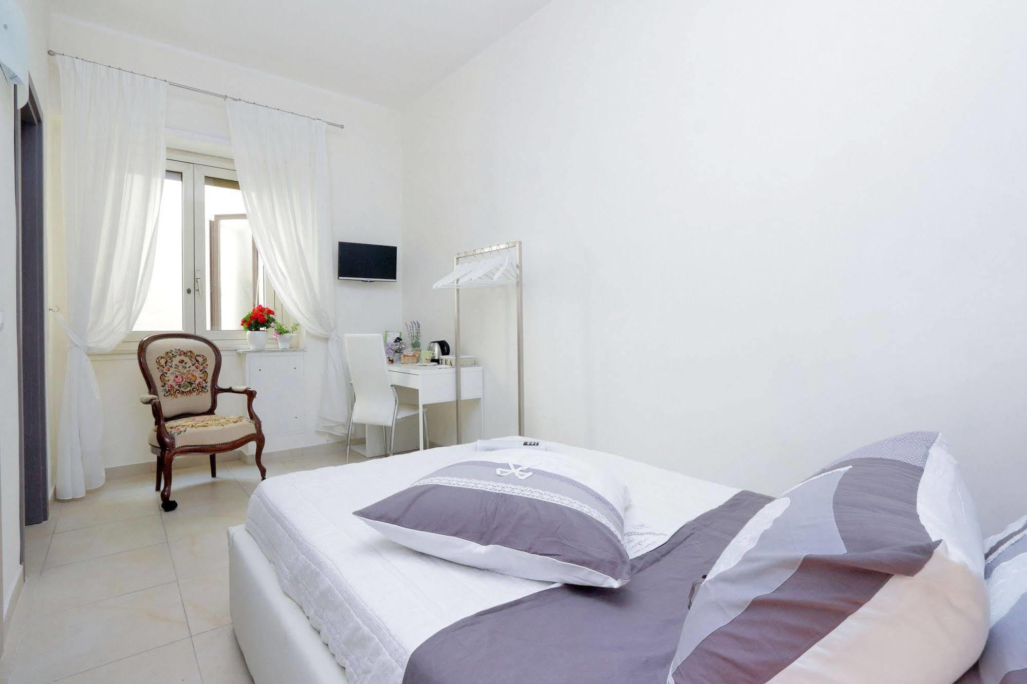 San Pietro Stazione Guesthouse Roma Ngoại thất bức ảnh