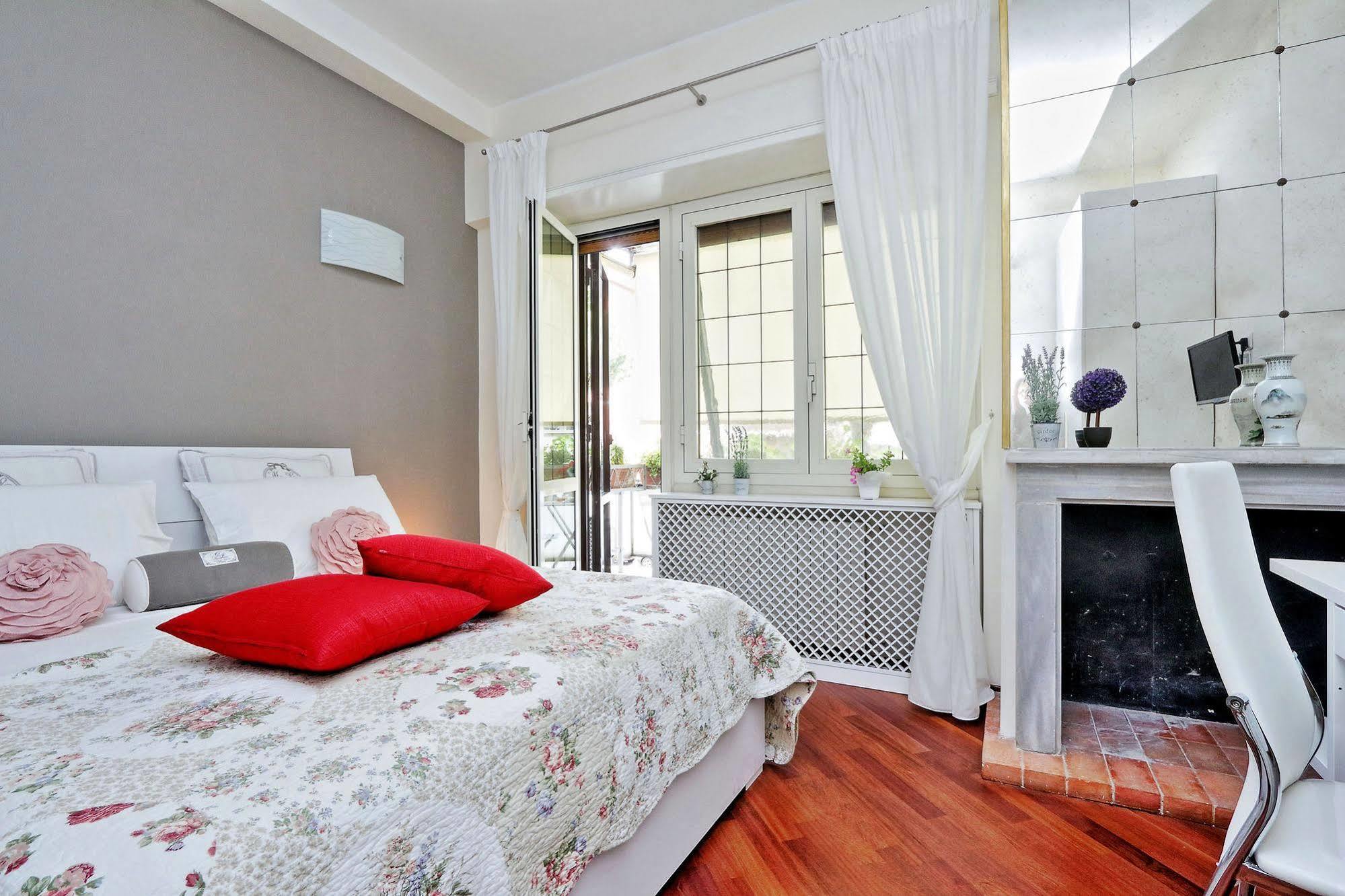 San Pietro Stazione Guesthouse Roma Ngoại thất bức ảnh